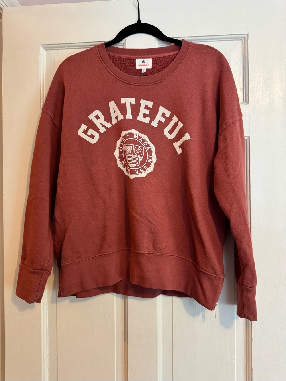 NWOT Sundry Grateful Crewneck Sweatshirt w Side Zip, M, Soft! 100% Cotton